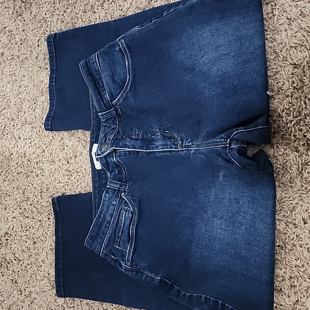 Like new capris
